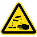 Warnzeichen, Warnung vor ätzenden Stoffen nach BGV A 8 W 04